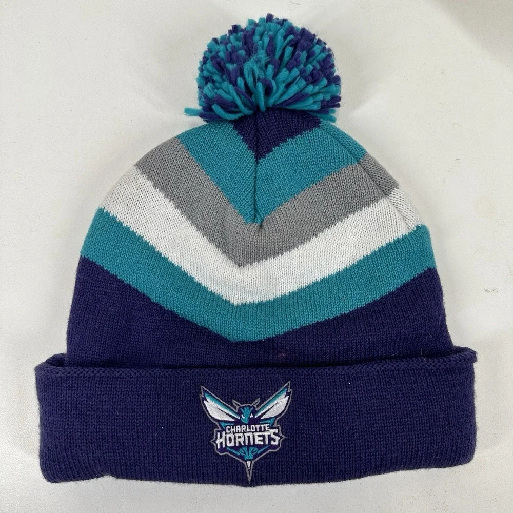Charlotte‎ Hornets NBA knit Toboggan cap Cuff pom  beanie Mitchell & Ness